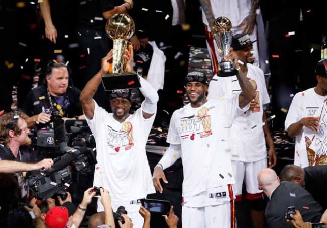 Y ahora disfrute otros grandes momentos de una noche mágicamente HEAT.