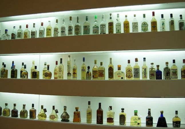 Existen dos tipos de tequila. Uno de ellos se elabora con un 51% de agave tequilana Weber y el resto se obtiene de azúcares de piloncillo o caña de azúcar.