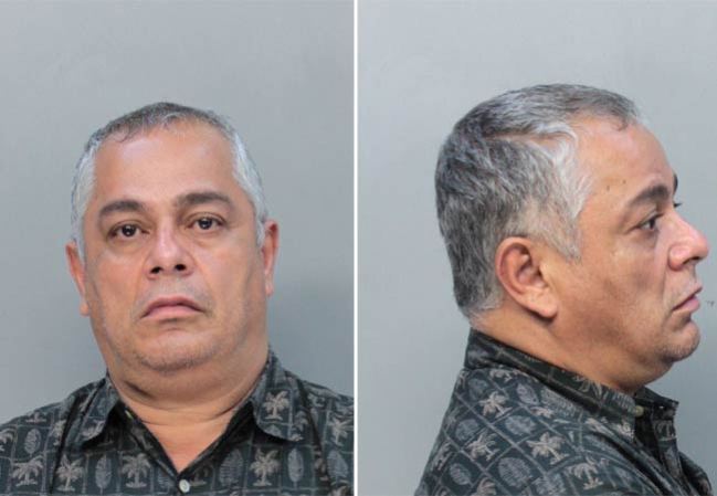 Miguel Corrales fue arrestado el 10/23/2013 en la región de Miami acusado de :<br /><br />BURGLARY/UNOCCUPIED STRUCTURE<br />CRIMINAL MISCHIEF/ $200 OR LESS<br />GRAND THEFT 3RD DEGREE