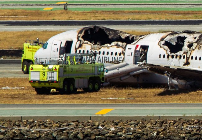 Un Boeing 777 se estrella al aterrizar en San Francisco. Venía de Seúl.