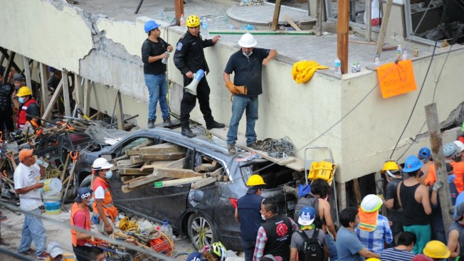 Desalojan colegio Rébsamen; corren riesgo de que colapse