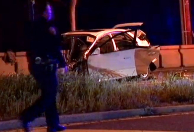13 DE MAYO, 2013: Varios autos quedaron destrozados en un aparatoso accidente en Queens, dejando un sinnúmero de heridos.