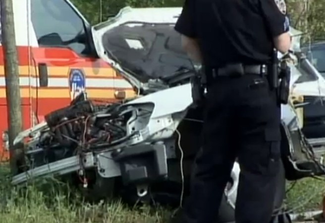 Un accidente multi vehicular durante el fin de semana dejó al menos 10 personas heridas Queens.