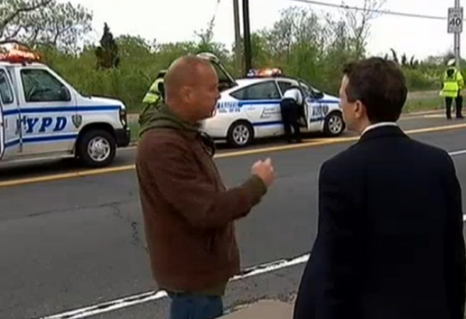 Un accidente multi vehicular durante el fin de semana dejó al menos 10 personas heridas Queens.