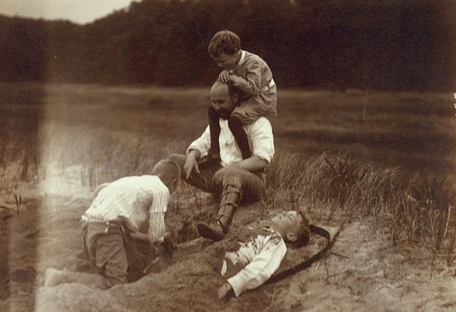 Imágenes de la bahía de Nueva York en los años 1900’s, cuando aún muchas de sus islas permanecían primitivas y ajenas al industrialismo.