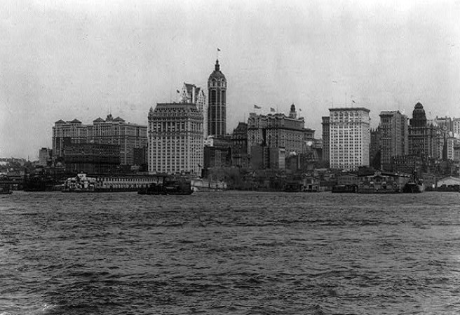 Imágenes de la bahía de Nueva York en los años 1900’s, cuando aún muchas de sus islas permanecían primitivas y ajenas al industrialismo.