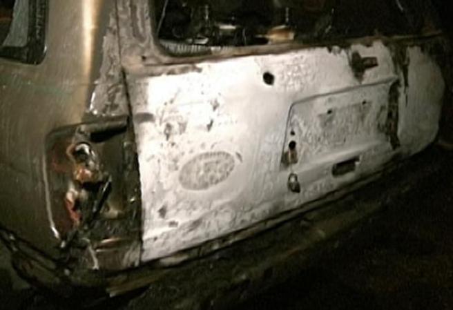 Asi de achicharrados quedaron la mayoría de los autos.