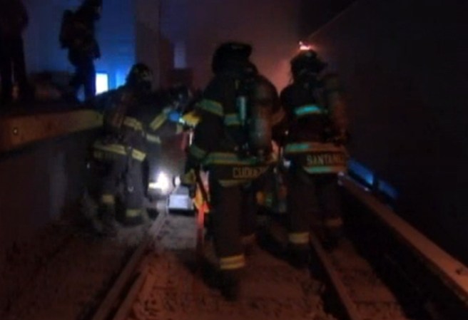 El departamento de bomberos FDNY muestra de cerca su entrenamiento en Nueva York.