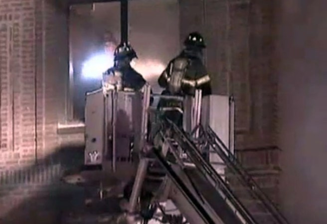 Los bomberos dijeron que las gélidas temperaturas no afectaron sus operaciones.