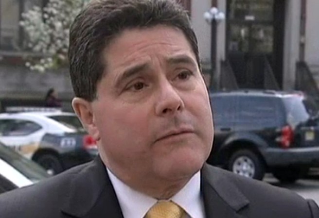 El alcalde de West New York concluyó diciendo que el ambiente que se vive en la casa de Ailina Tsarnaev es deprimente.