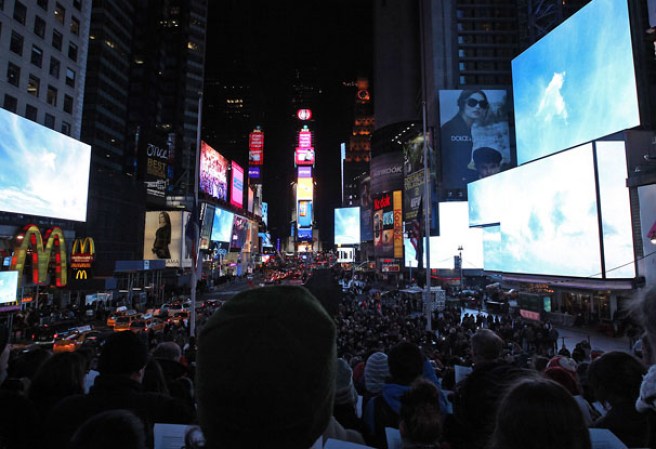 31 DE DICIEMBRE, 2012: Todo queda listo para recibir el nuevo año 2013 en la capital del mundo.
