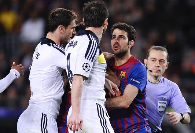 Imágenes el partido entre el Chelsea y el Barcelona jugado en la capital catalana y que empató 2-2 el equipo culé, quedando eliminado e la Champions League.