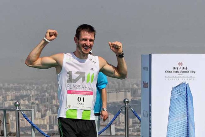 Imagen del ganador de la carrera.