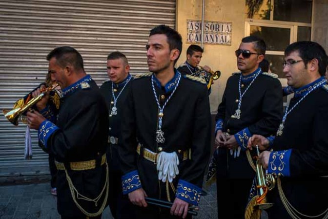Las procesiones se echan a las calles para recordar la crucifixión de Jesús.