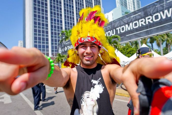 Derroche de fantasía, música y extravagancia en el Ultra Fest en Miami. Fotos tomadas el 23 y 24 de Marzo de 2013
