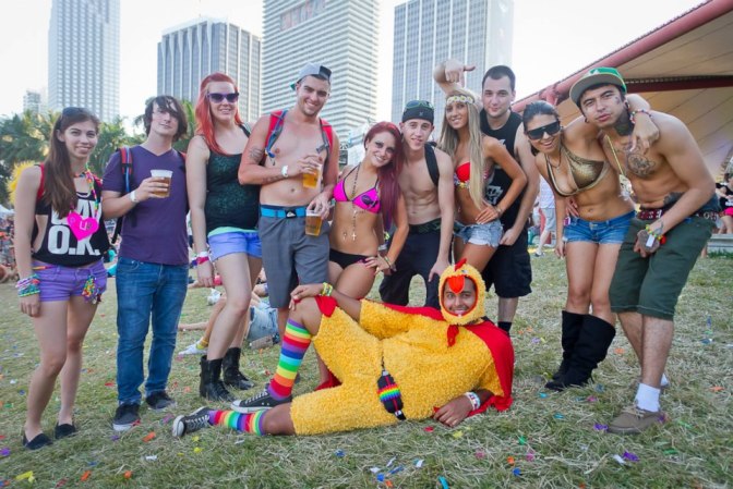 Derroche de fantasía, música y extravagancia en el Ultra Fest en Miami. Fotos tomadas el 23 y 24 de Marzo de 2013