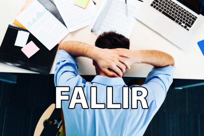 Fallir: era un verbo muy frecuente entre los ss. XII y XIV , significaba fallar o errar.