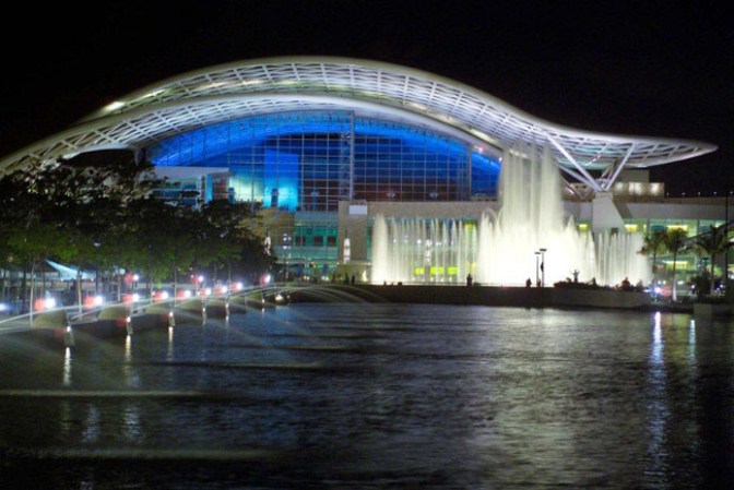 Centro de Convenciones de Puerto Rico, erigido en el corazón de San Juan y cuya construcción se estima en los $415 millones.