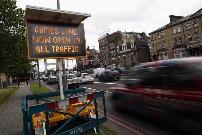 El lunes también se inauguró un carril olímpico en la autopista M-4 que lleva desde Heathrow hasta el centro de Londres. Otros carriles olímpicos serán abiertos en los próximos días.