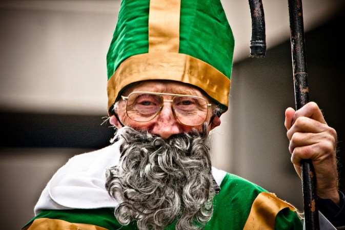 Un hombre festeja el día de St Patrick's, en Londres, 2011.