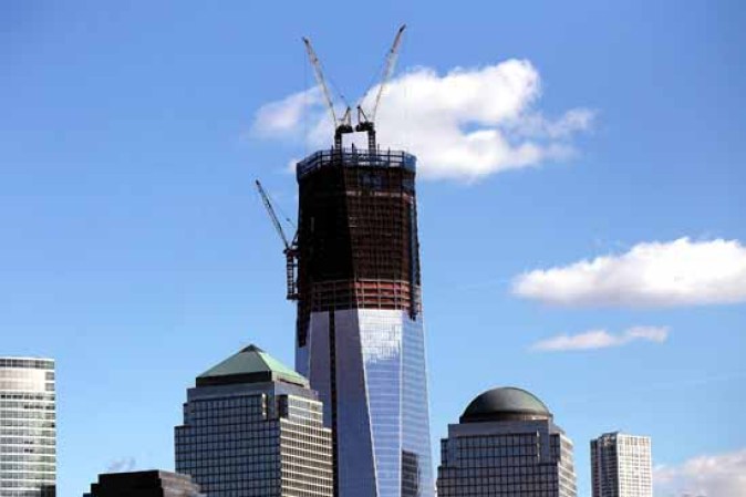 Hasta hace poco el contratista Silverstein amenazó con convertir la edificación principal del WTC en un centro comercial.