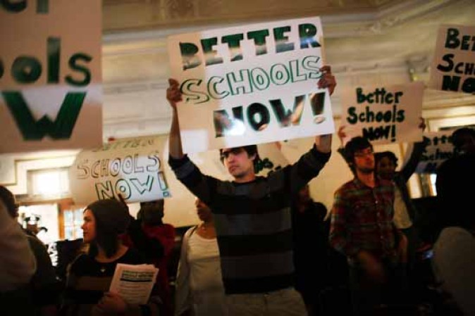 Hasta manifestantes de ocupa Wall Street dijeron presente en esta causa.