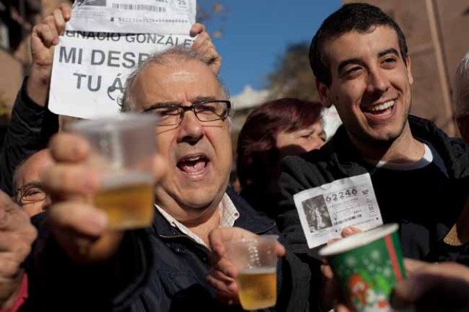 No se han vuelto locos, les ha tocado la lotería y reaccionan así.