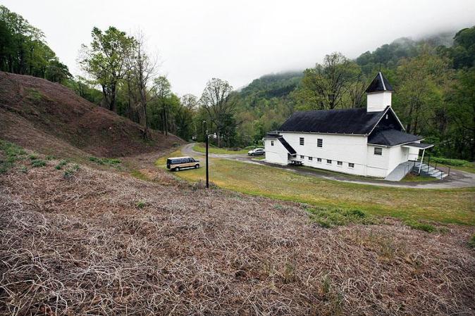Owsley está localizado en la Appalachia, conocida por sus montañas y su extrema pobreza.