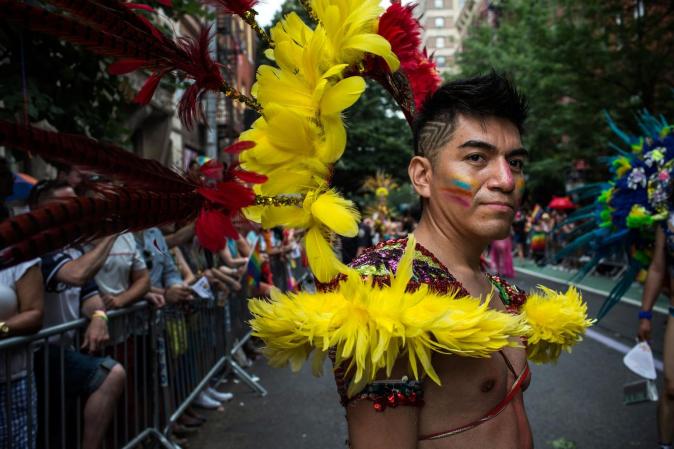 Miles de manifestantes se dieron cita a Nueva York, para celebrar el Desfile del Orgullo Gay, que se celebra todos los años la lujosa Quinta Avenida de Manhattan.