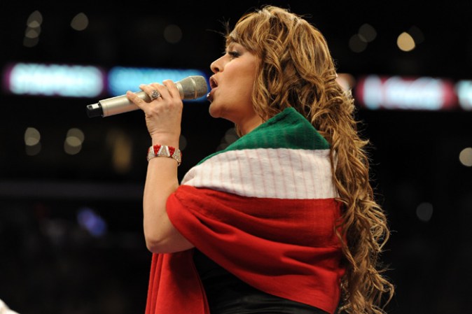 La fallecida cantante Jenni Rivera es la artista femenina líder este año. Compite 11 veces con sus albums: "1969-Siempre: En Vivo Desde Monterrey: Parte 1", "La Misma Gran Señora", "Joyas Prestadas: Banda"
