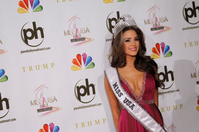 En esta imagen aparece luego de ganar el título de Miss USA, como representante de Rhode Island. Esto sólo sería el inicio para su camino a convertirse en la más bella.