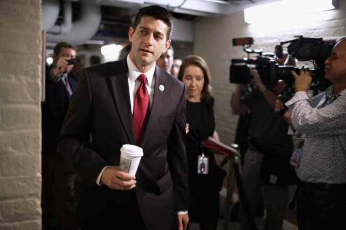 Paul Davis Ryan (Janesville, Wisconsin, 29 de enero de 1970) es un político estadounidense. Fue el compañero de fórmula presidencial de Mitt Romney a la Presidencia de Estados Unidos en las Elecciones de Estados Unidos de 2012.
