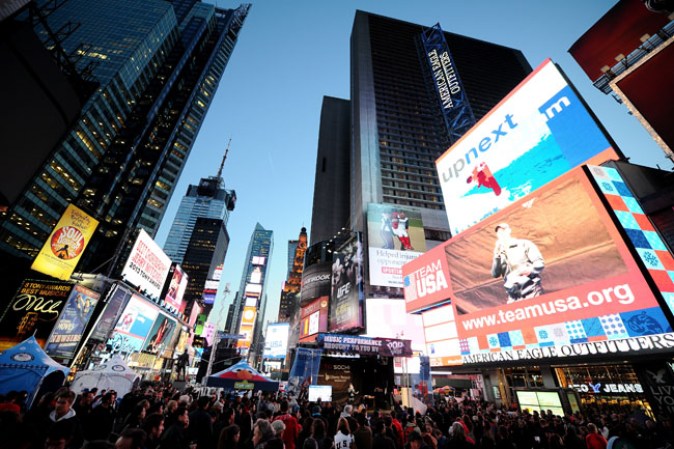 Una vista de Times Square durante el concurrido evento.