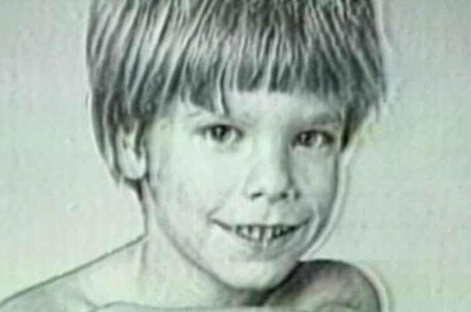 El caso del pequeño Patz se convirtió en uno de los primeros menores cuya imagen apareció impresa en cartones de leche por todo el país.