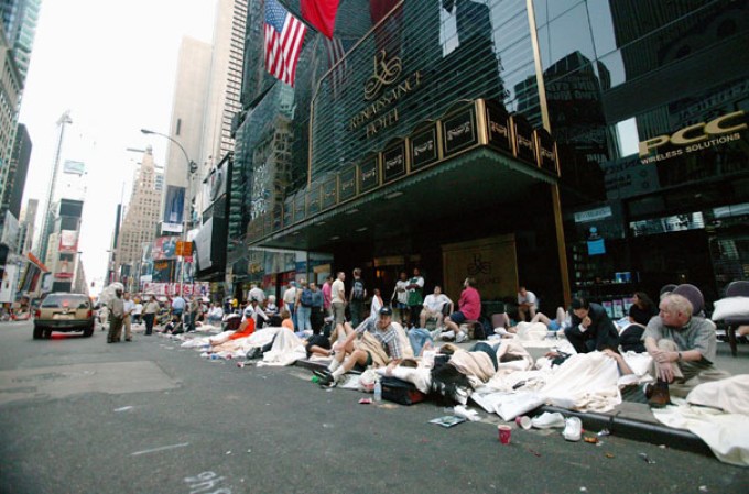 La ciudad de Nueva York recordó el apagón masivo que dejó a la capital del mundo a oscuras en el 2003, causando pánico y un caos masivo.
