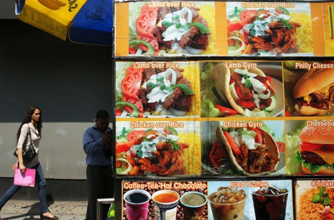 Los carritos de comida por toda la ciudad.