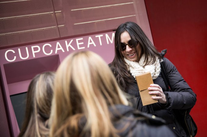 Nueva York estrena su primer cajero automático de los aclamados "cupcakes" en el Upper East Side de Manhattan.