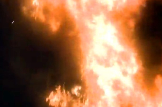 10 DE ABRIL, 2013: Se desata un puro infierno en Elizabeth, Nueva Jersey.