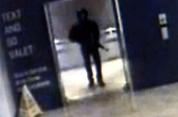 Las autoridades revelan nuevas imágenes del pistolero, Richard Shoop, que atemorizó al centro comercial “Garden State Plaza”, en Nueva Jersey.