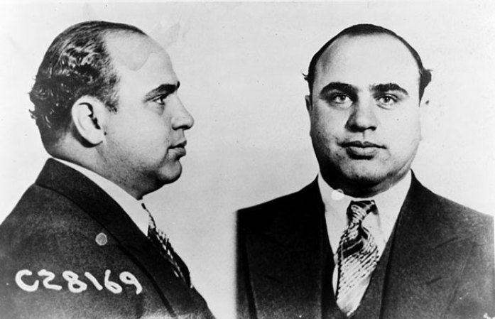Johhny "el Zorro" Torrio será siempre recordado por haber reclutado a Al Capone, trayéndolo de Nueva York a Chicago.