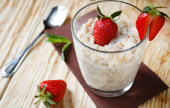 Avena con sabores.<br />Si quieres sumar los valores nutritivos de la avena, pero no agregar azúcar, olvídate de las versiones saborizadas. Por ejemplo, una taza de avena con sabor a canela, tiene 17 gr de azúcar. Por eso, la mejor es la versión natural o sin sabor.