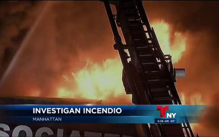 11 DE NOVIEMBRE, 2013: Una lavandería y un supermercado fueron consumidos por fuego voraz en Nueva York.
