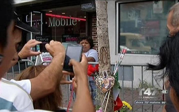 Las autoridades de West New York aseguraron el árbol con barricadas.