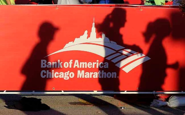 Con alta participación y grandes medidas de seguridad se celebró la maratón de Chicago.