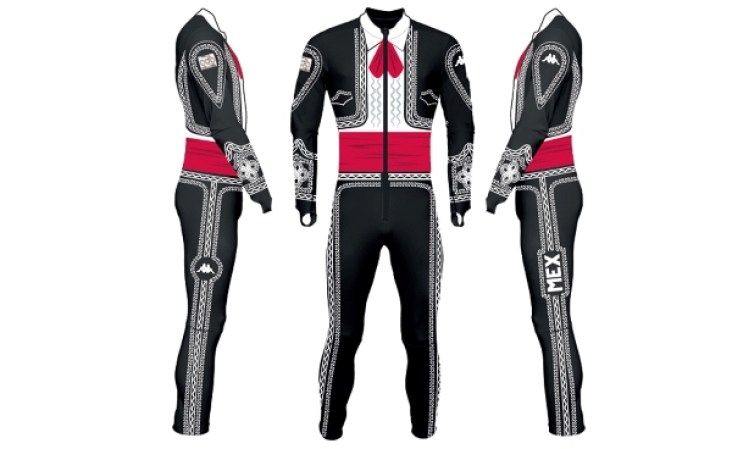 El uniforme, diseñado por la empresa Kappa, viene con todo y la chaqueta negra y corta de un mariachi, camisa blanca y corbata roja.