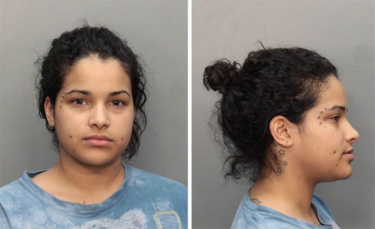 Carla Polanco fue arrestada el 12/19/12 acusada de: <br />GRAND THEFT 3RD DEGREE<br /> STOLEN PROPERTY/DEALING IN<br /> PETIT THEFT