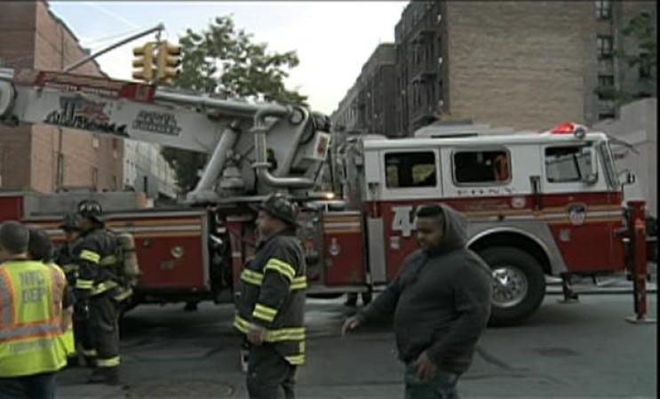 El fuego ocurrió en una vivienda localizada en el East de la calle 184, del Bronx.