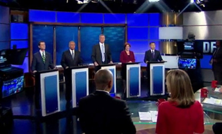 Los candidatos a la alcaldía de Nueva York sacaron las uñas en intensos debates.<br /><br /> Recuento del debate<br />