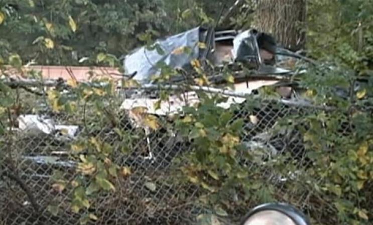 Los restos del auto fueron removidos durante todo el día.