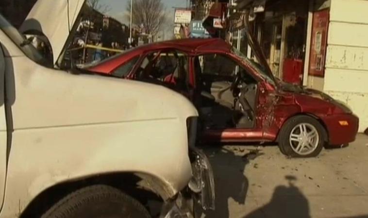 El chofer de la van, Wislair Mentor, fue arrestado y recibió cargos por manejar sin licencia.